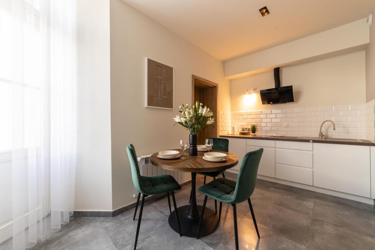 קרקוב Milu Apartments Sebastiana מראה חיצוני תמונה